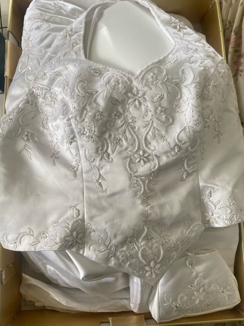 Mary’s Bridal White Embroidered Satin Bridal Bodice size 28
